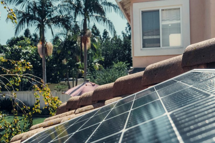 Elektros kaupiklis namuose, užtikrinantis avarinį energijos tiekimą ir energijos taupymą